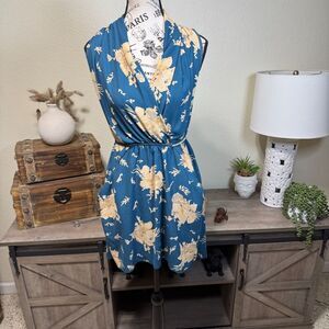 Aritzia Wilfred Floral Sabine Crossover Mini Dress Drapey Crepe Tie Back Sz M